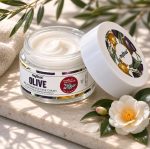 24h Anti-Wrinkle Face Cream with Camellia & Niacinamide 50ml - Image 2